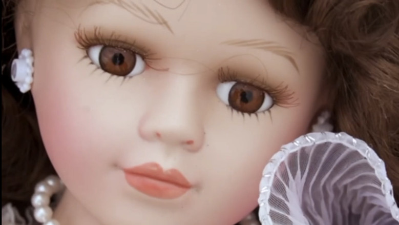 кадр из фильма Anthropomorphism