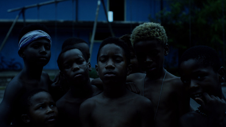 кадр из фильма Feathers