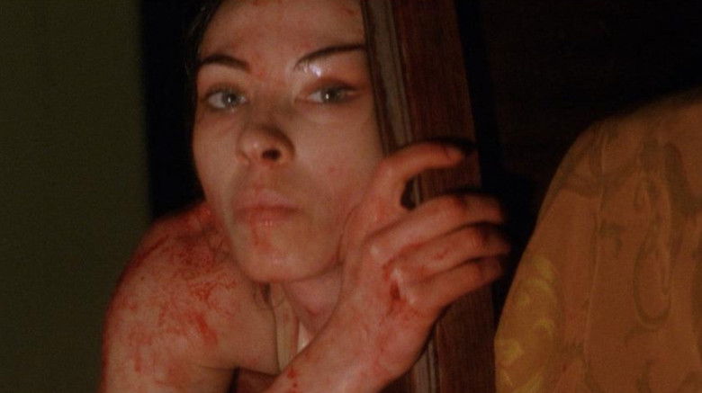 кадр из фильма В моей коже