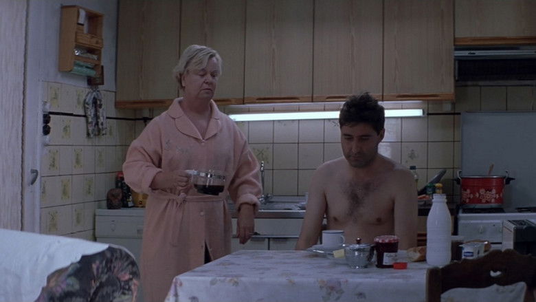 кадр из фильма Человечность