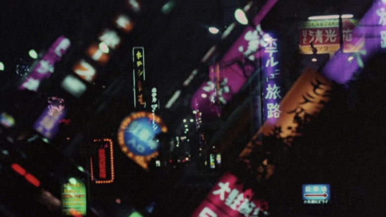 кадр из фильма Пытки девушки деревянным конём