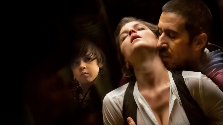 кадр из фильма Темная весна