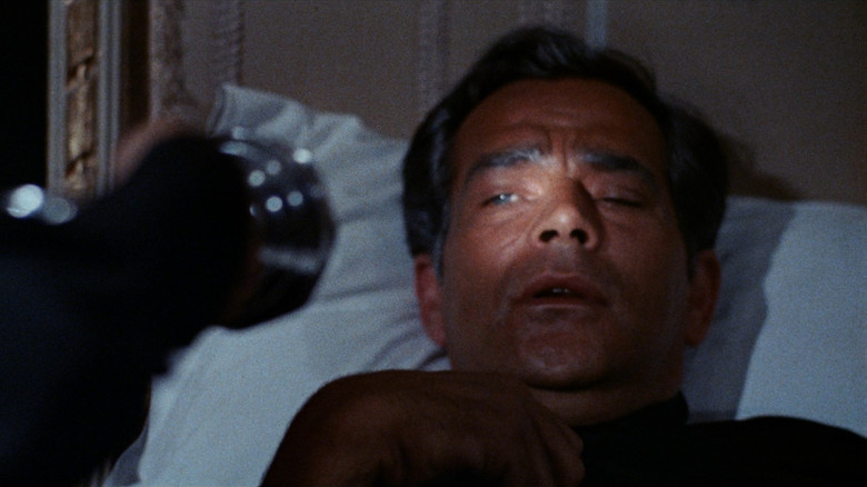 кадр из фильма Два тайных ангела