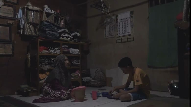 кадр из фильма Bayangan yang Tak Hendak Kau Lihat