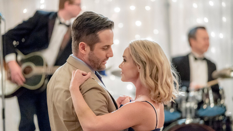 кадр из фильма Love at First Dance