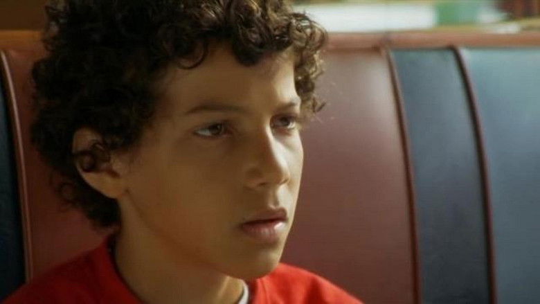 кадр из фильма Любовь Эллиота