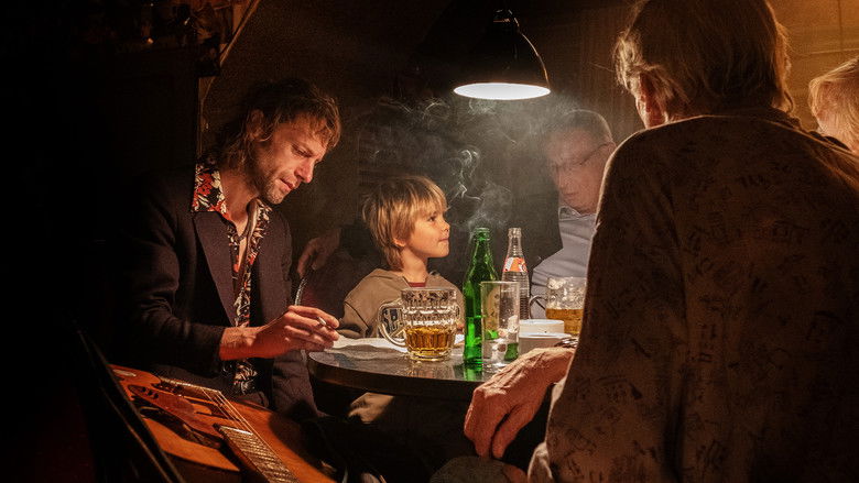 кадр из фильма Rickerl - Musik is höchstens a Hobby