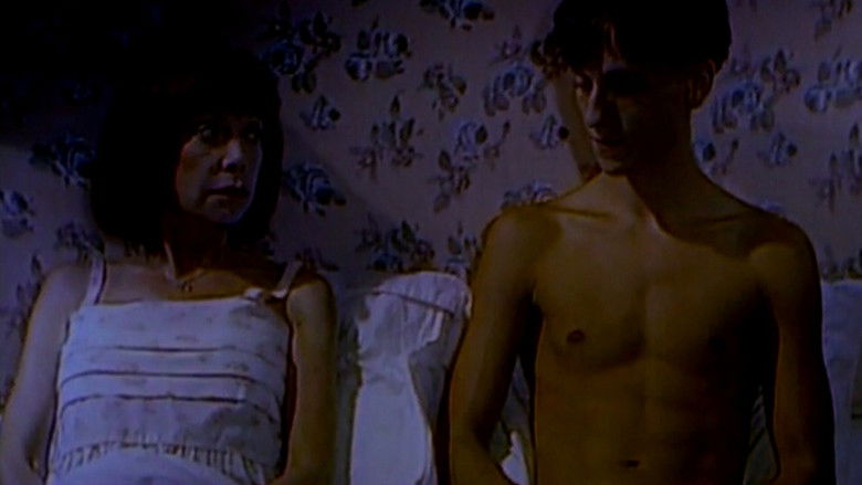 кадр из фильма Постельные сцены