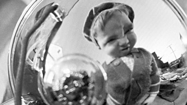 кадр из фильма Hi'–Neighbor!