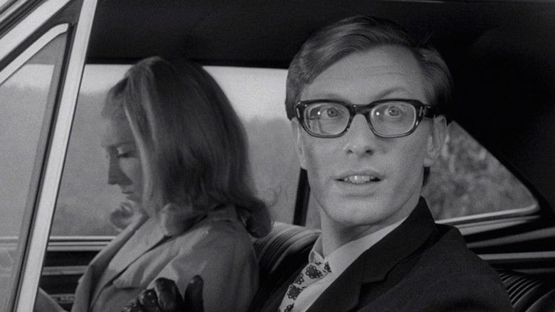 кадр из фильма Ночь живых мертвецов