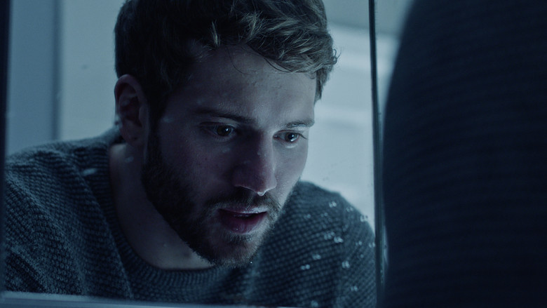 кадр из фильма Со стороны