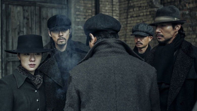 кадр из фильма Харбин