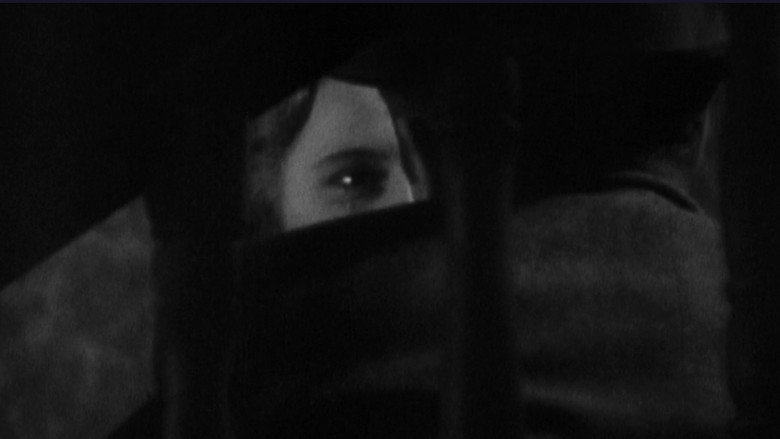 кадр из фильма Недозволенное