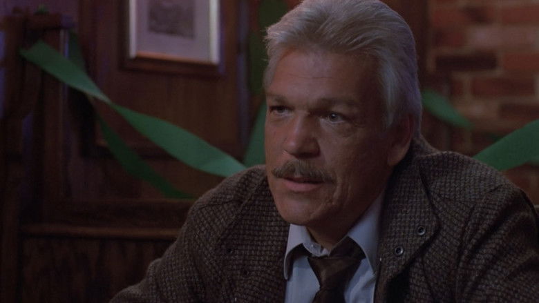 кадр из фильма Маньяк-полицейский