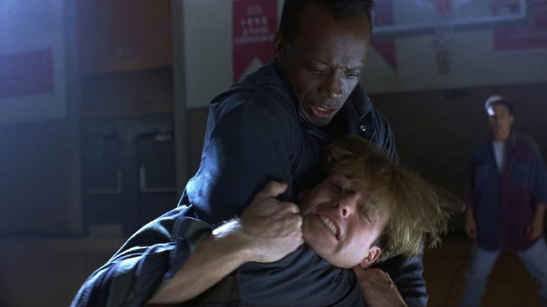 кадр из фильма Разборка