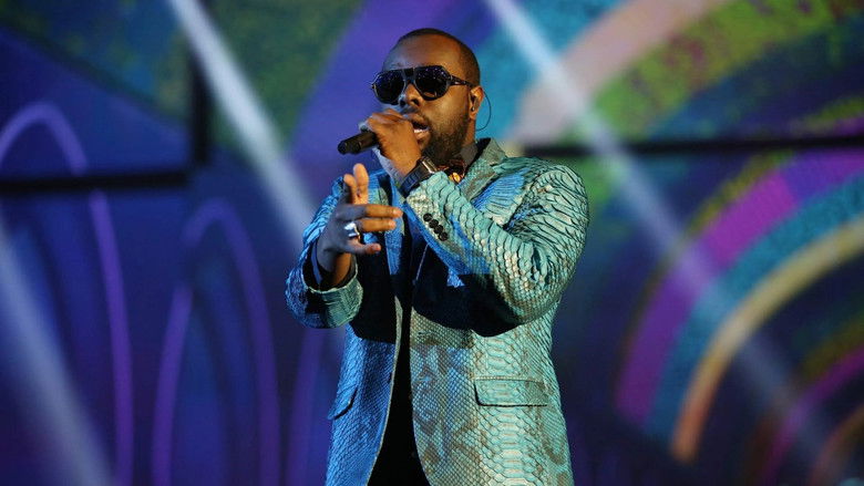 кадр из фильма Gims à Paris la Défense Arena : le concert événement