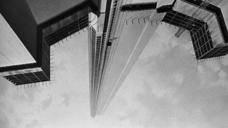 кадр из фильма Источник