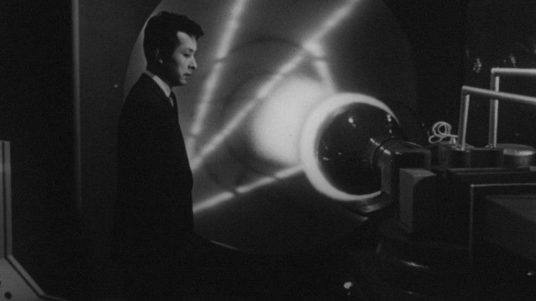 кадр из фильма 透明人間と蝿男