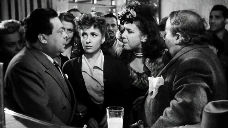 кадр из фильма Собачья жизнь