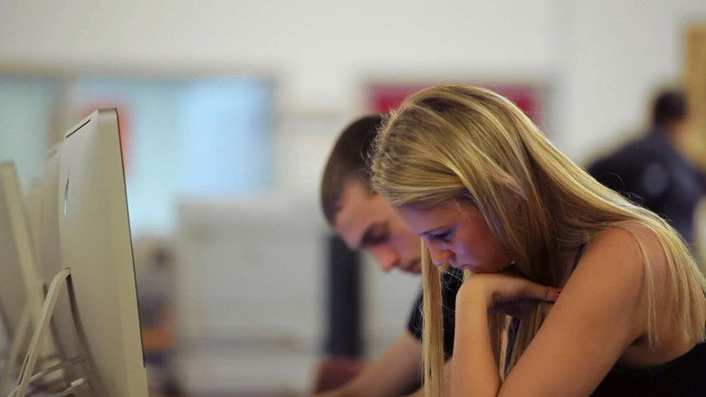 кадр из фильма Not Alone