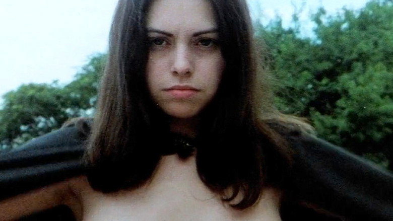 кадр из фильма Вампирша