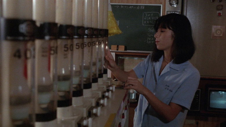 кадр из фильма ラブホテル　只今満室