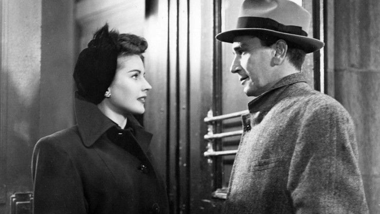 кадр из фильма The Sleeping City