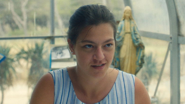 кадр из фильма Chère Louise