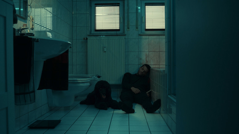 кадр из фильма BAIL