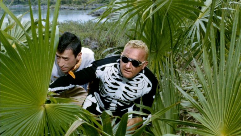 кадр из фильма Месть пернатого змея