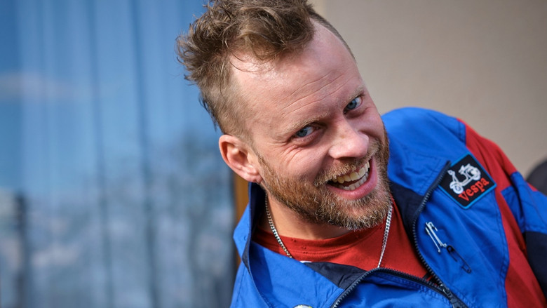 кадр из фильма Засланец из космоса