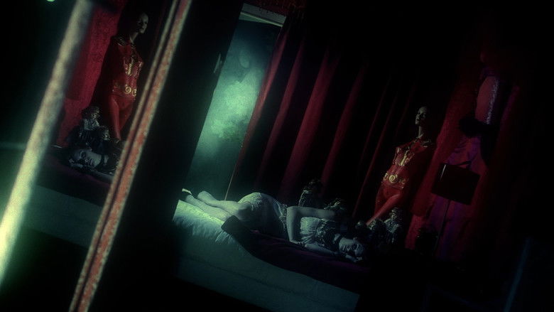 кадр из фильма 13 notes en rouge