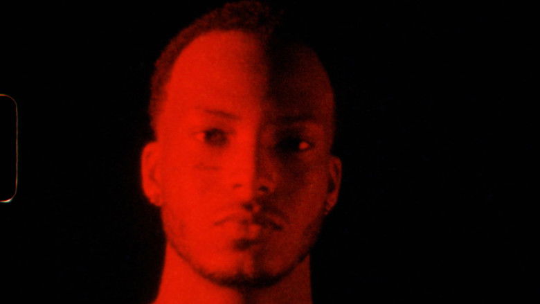 кадр из фильма Dressed to Prier