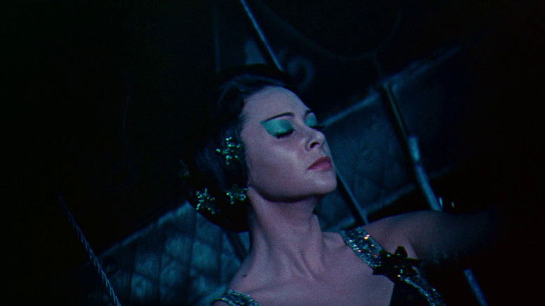 кадр из фильма Лола Монтес