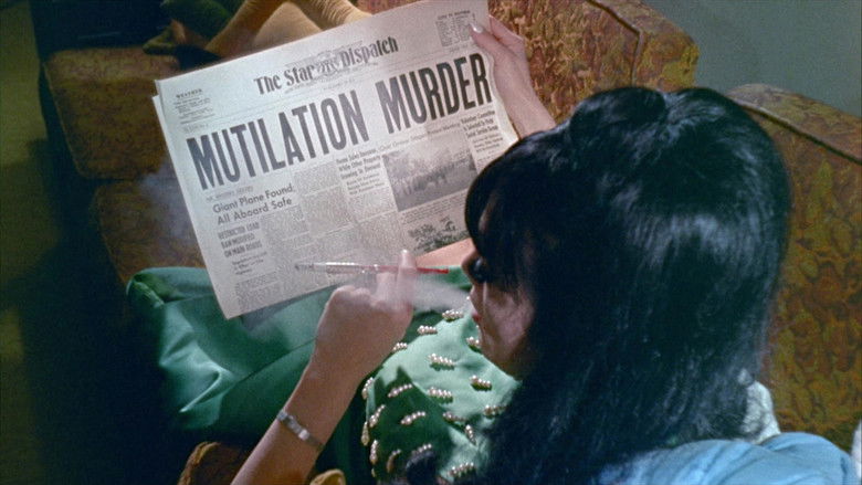 кадр из фильма Астро-зомби