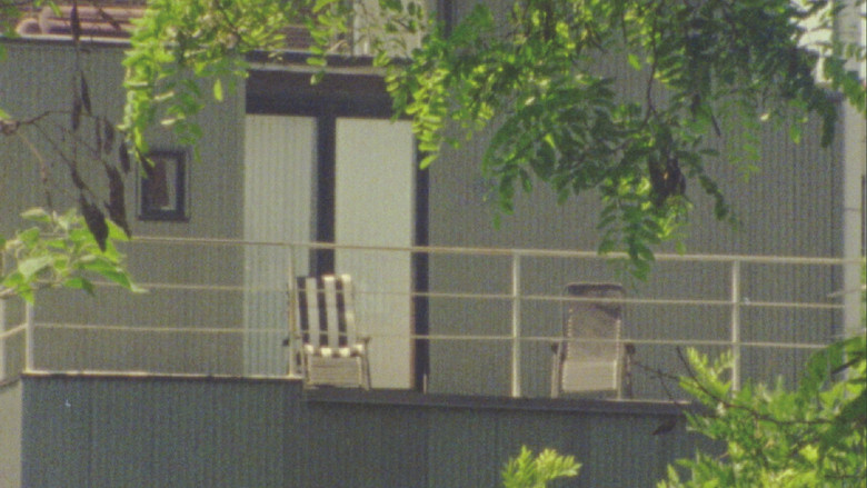 кадр из фильма D. MOORE