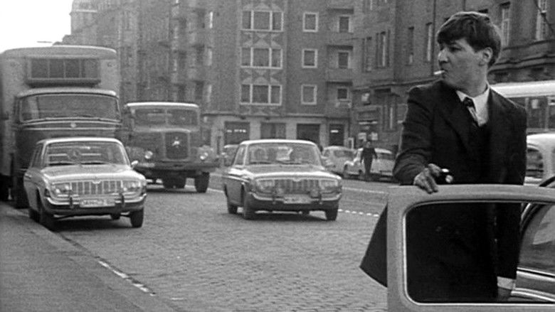 кадр из фильма Маленький хаос