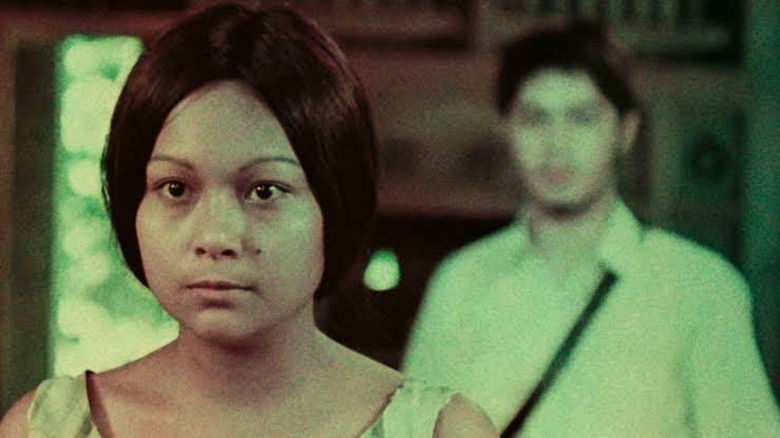 кадр из фильма Tatlong Taong Walang Diyos