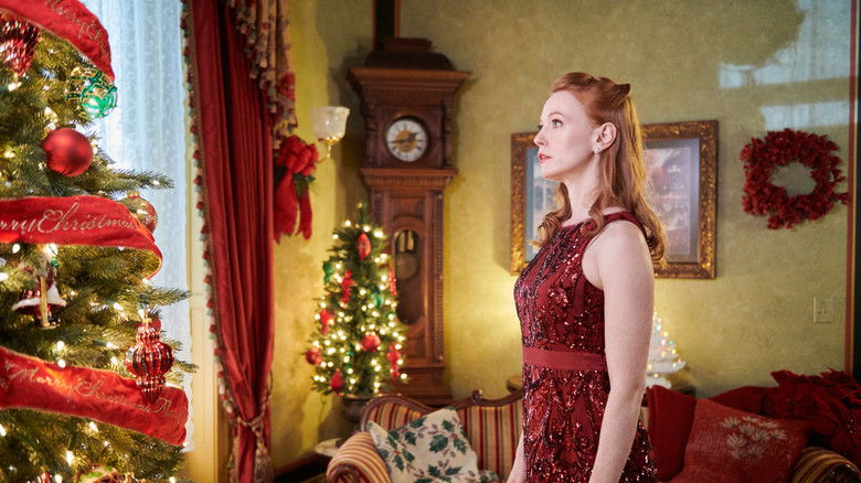 кадр из фильма Рождество в поместье Ханисакл