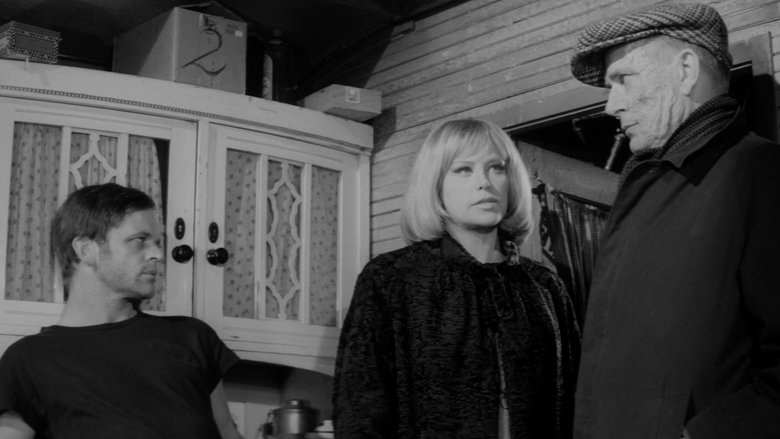 кадр из фильма Зал ожидания на небеса