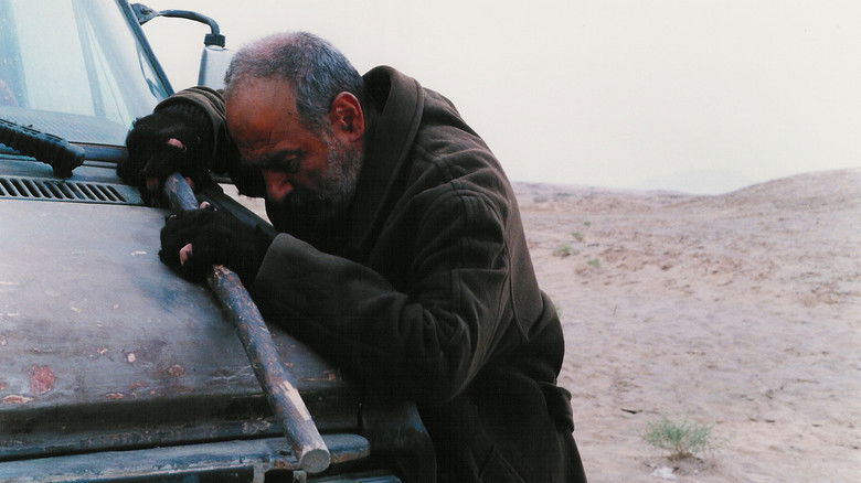 кадр из фильма Танцуя в пыли