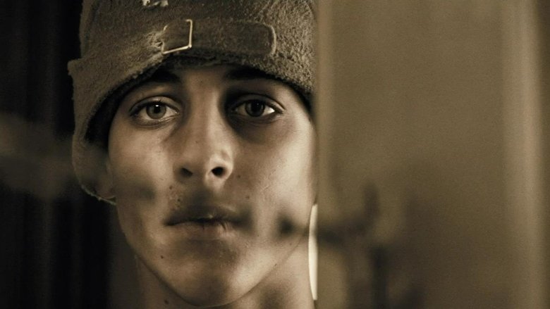 кадр из фильма Без судьбы