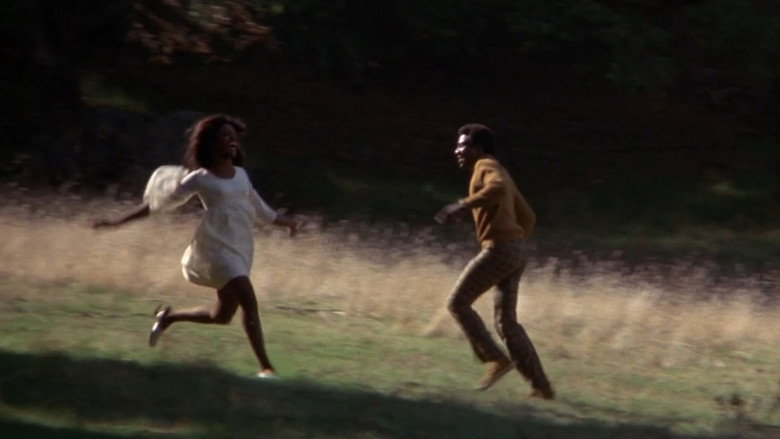 кадр из фильма Девочки свингеры из команды поддержки