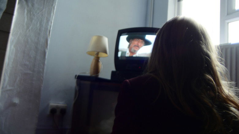 кадр из фильма A Girl and Her Gun