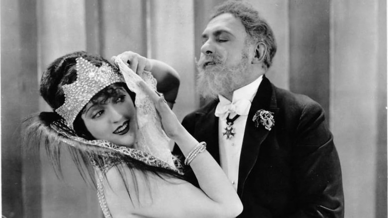 кадр из фильма Slave of Desire