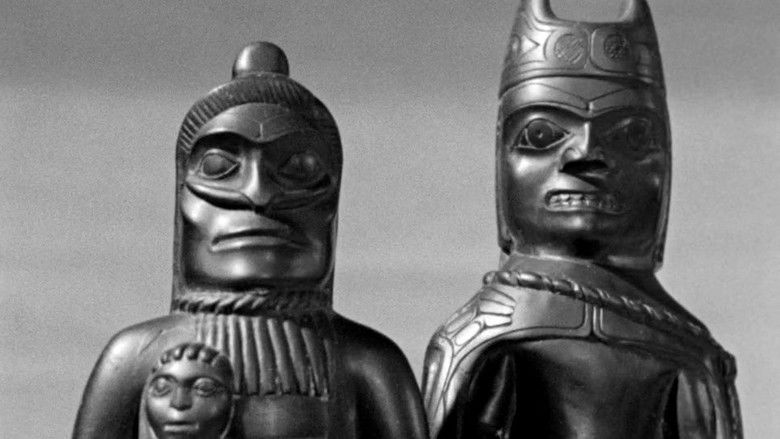 кадр из фильма Marius Barbeau et l'art totémique