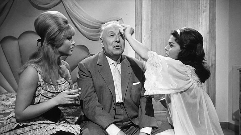 кадр из фильма Le massaggiatrici