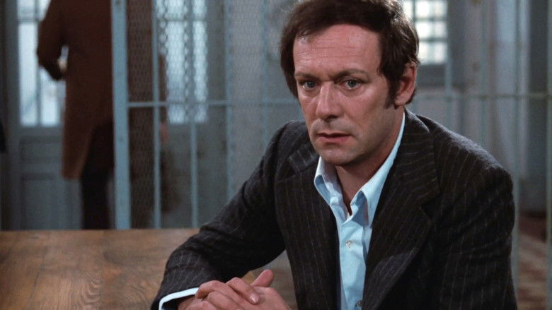 кадр из фильма L'Affaire Crazy Capo