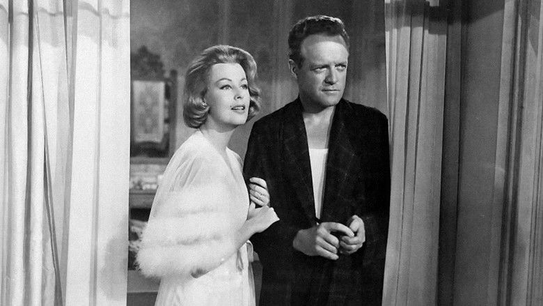 кадр из фильма Мир женщины