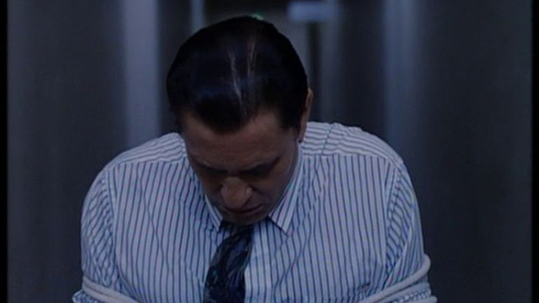 кадр из фильма Полет голубки